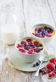 Oeufs au lait aux fruits rouges